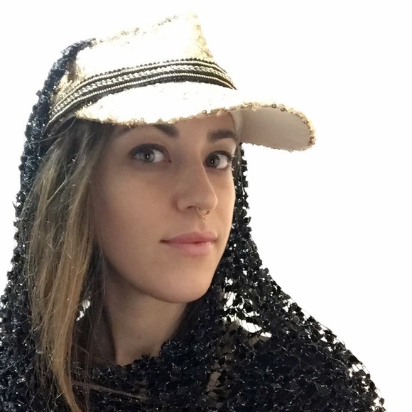 Meet your Posher, Nova - Picture 3 of 3